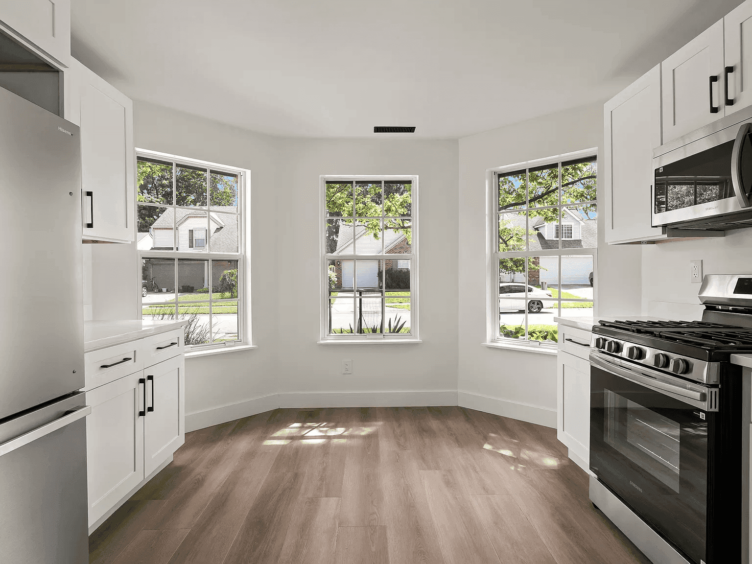 7496 Wood Court property photo 3