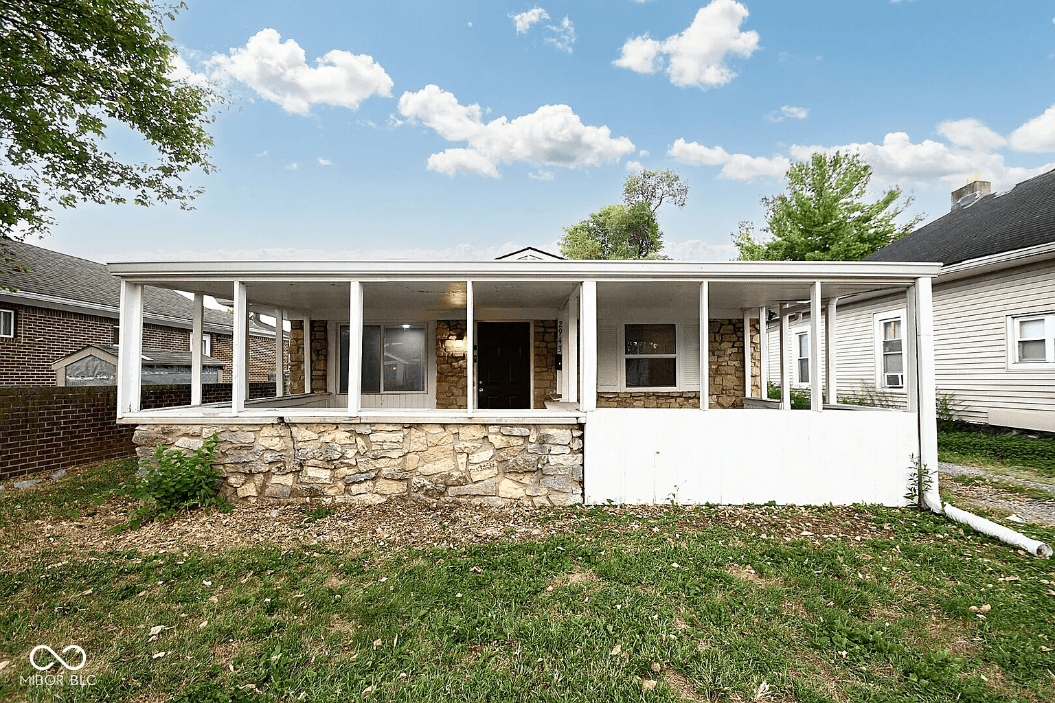 2943 Hillside Ave property photo 1