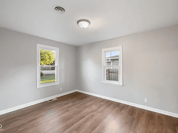 6439 W Morris St property photo 4