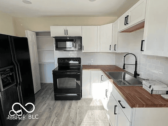 422-424 Villa Ave property photo 2