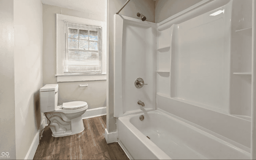 4926 E New York St property photo 3