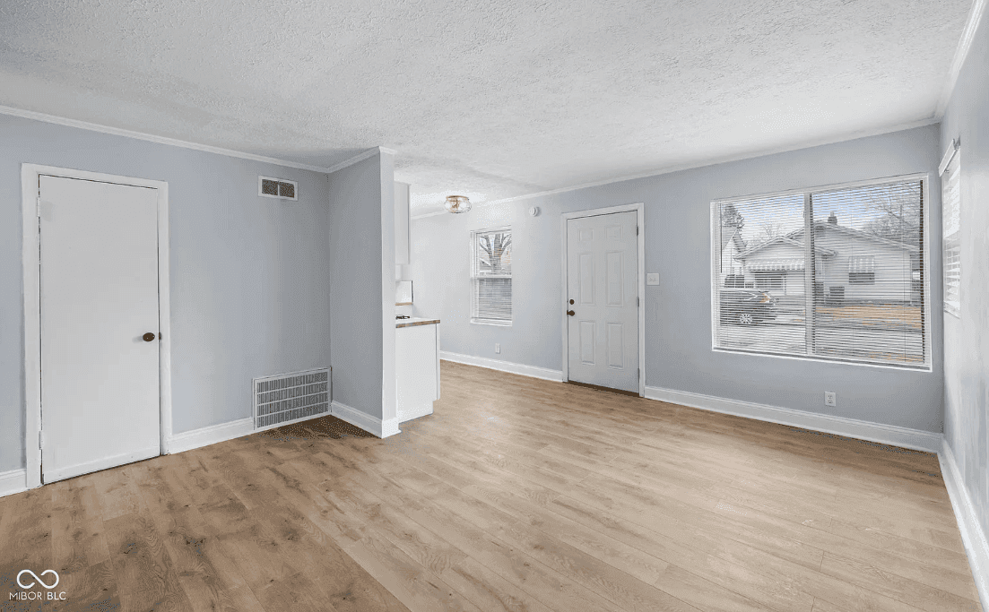 2040 Laurel St property photo 3
