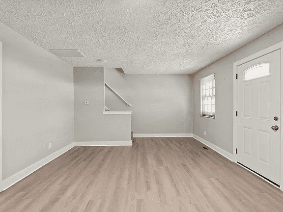 2935 Highland Pl property photo 2