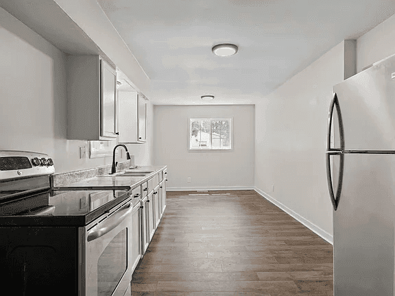 1948 Bloyd Ave property photo 4