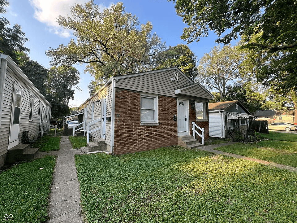 1456 W 32nd St in Indianapolis