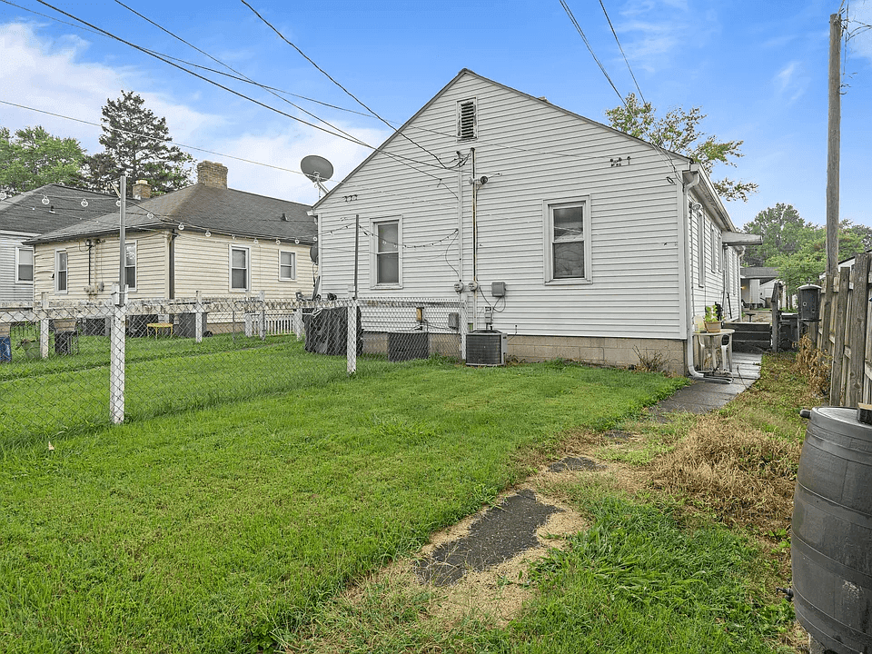 49-51 N Catherwood Ave property photo 3
