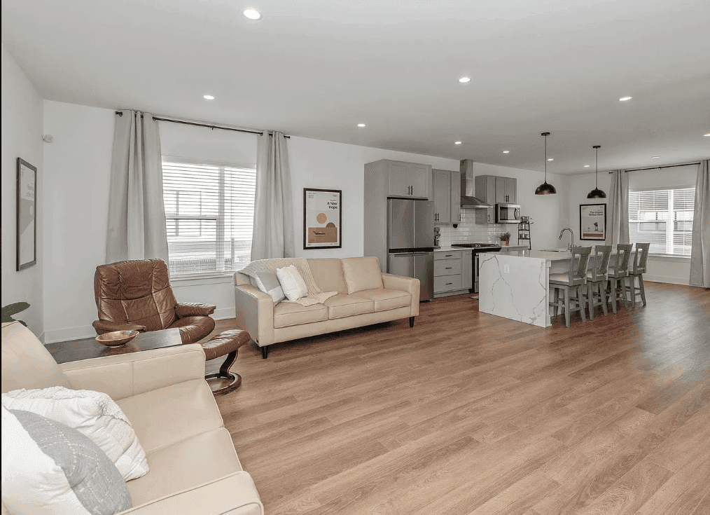 1732 Rosette Way property photo 3