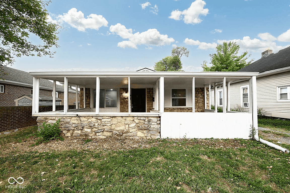 2943 Hillside Ave property photo 1