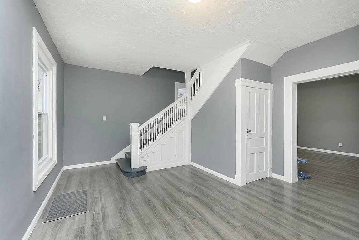 1130 Congress Ave property photo 3