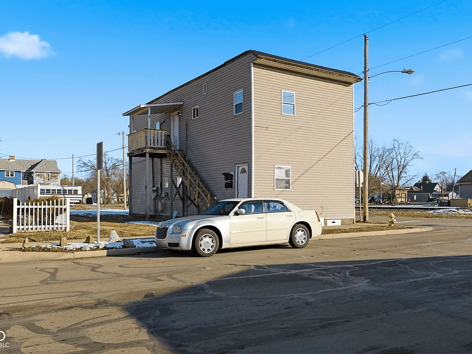 702 W 5th St in Anderson