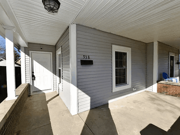938 Jefferson Ave property photo 2