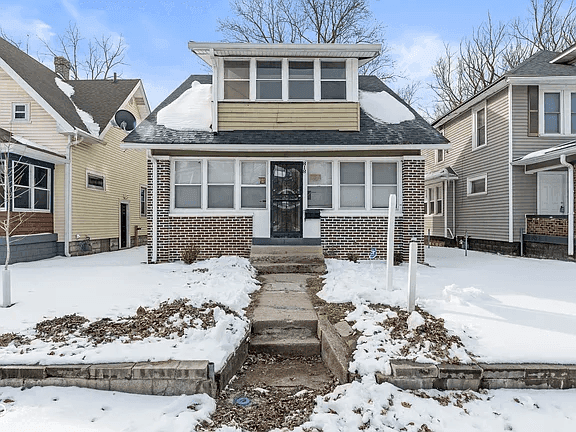818 N Oakland Ave property photo 1