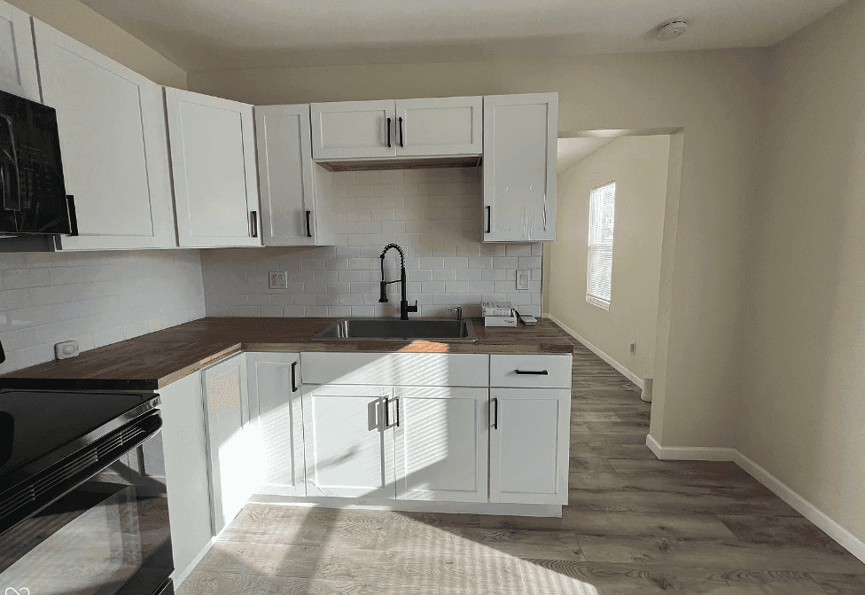 422-424 Villa Ave property photo 3