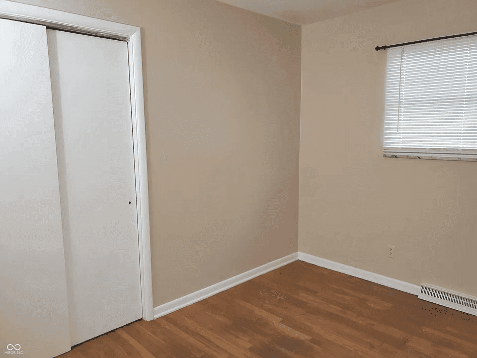 6709 Southeastern Ave property photo 4