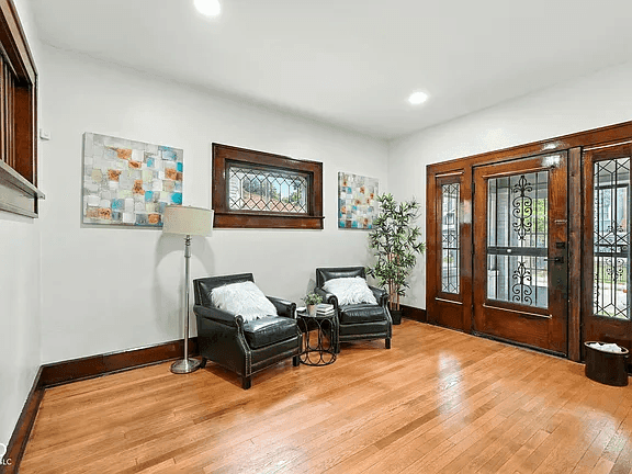 4002 Guilford Ave property photo 3
