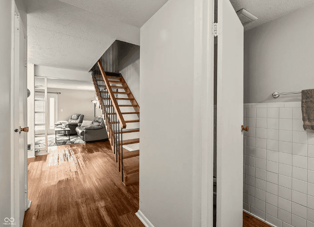 7334 Country Brook Dr property photo 2