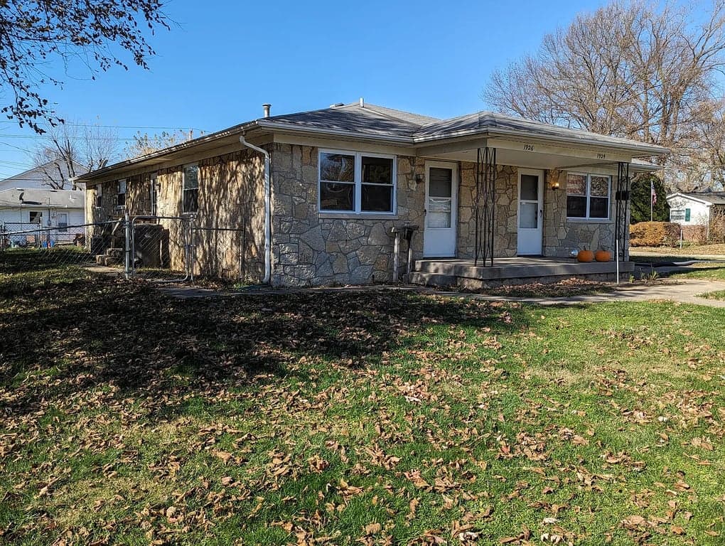 1924 Homeridge Dr in Indianapolis
