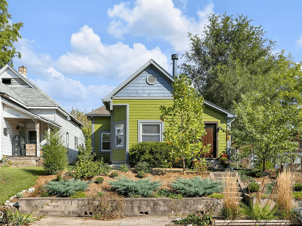 1129 Larch St in Indianapolis