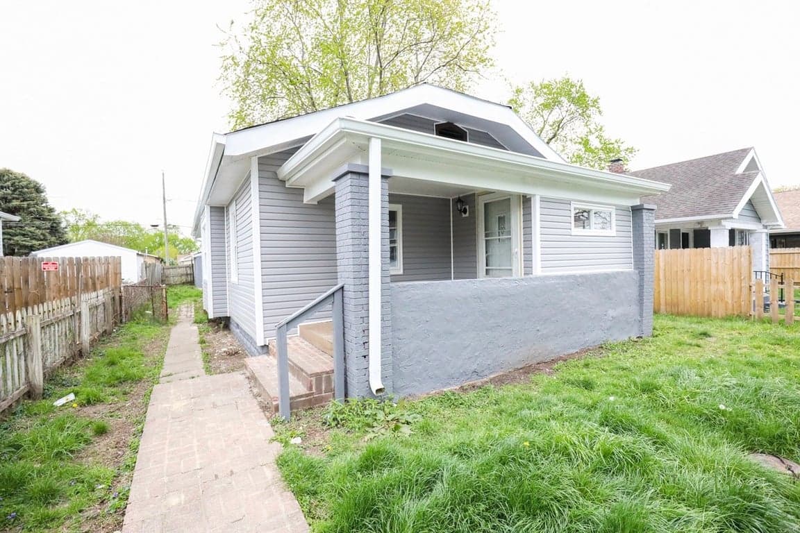 331 S Oakland Ave property photo 2