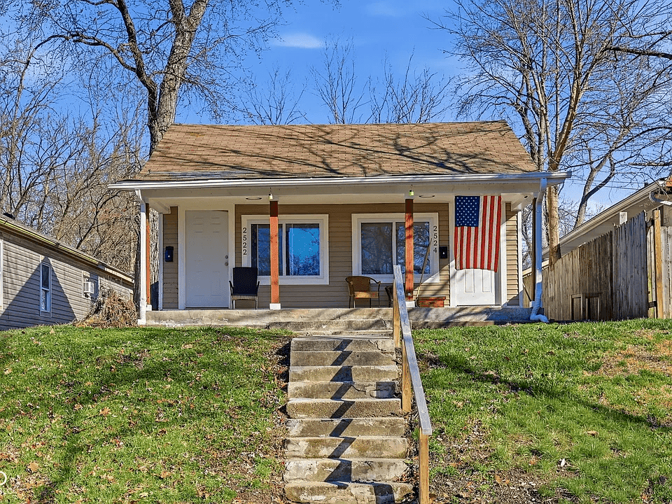 2522 E 16th St in Indianapolis