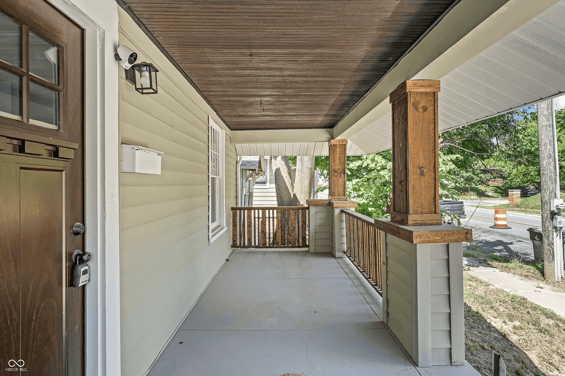 5009 E Michigan St property photo 2