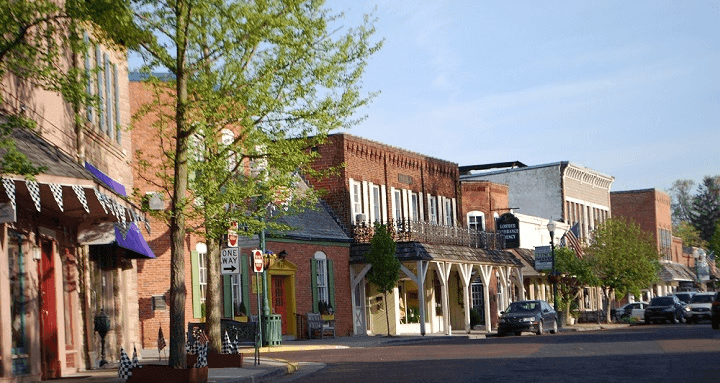 Navigating New Construction in Zionsville: What 2025 Buyers Should Know