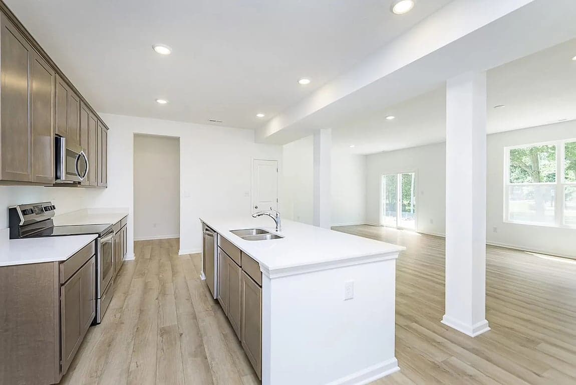 134 Winding Brook Way property photo 3