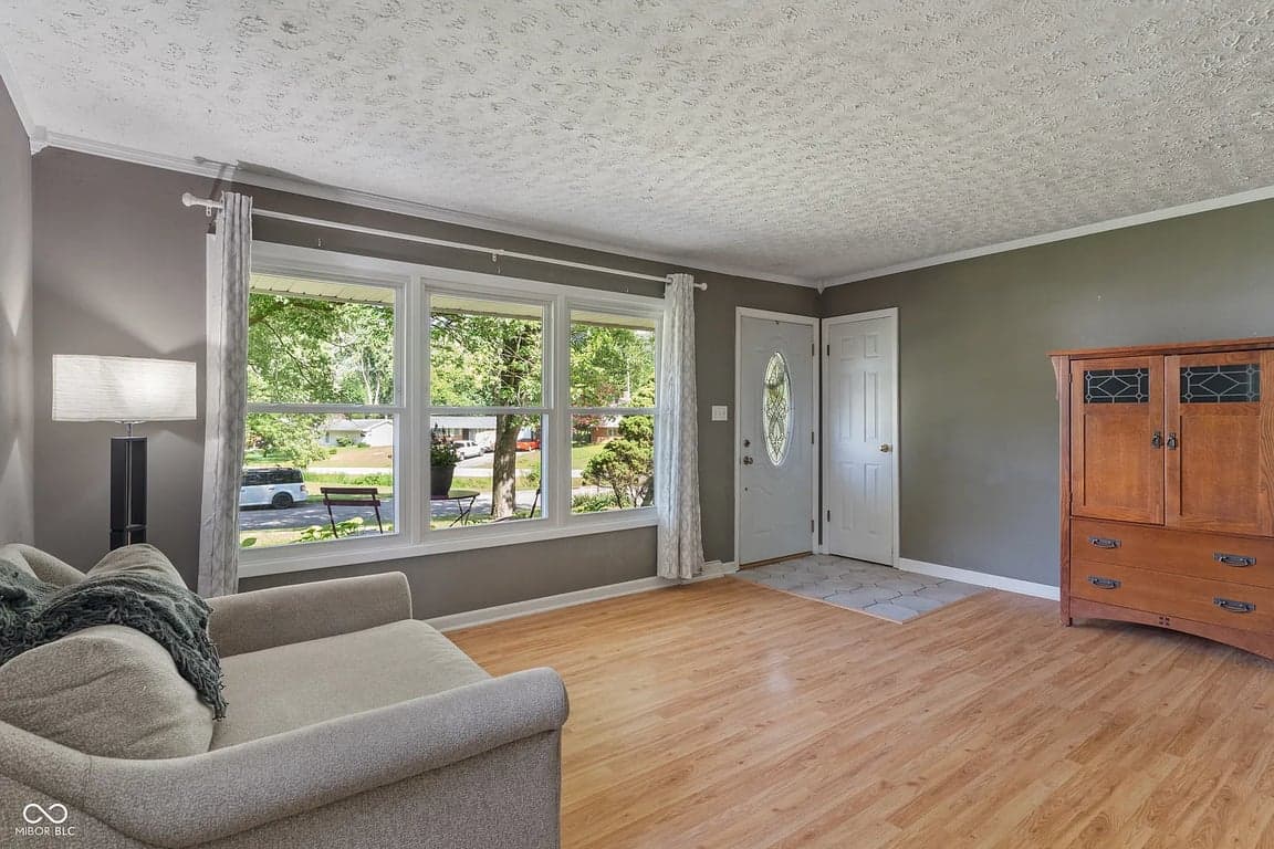 1302 N Furman Ave property photo 3