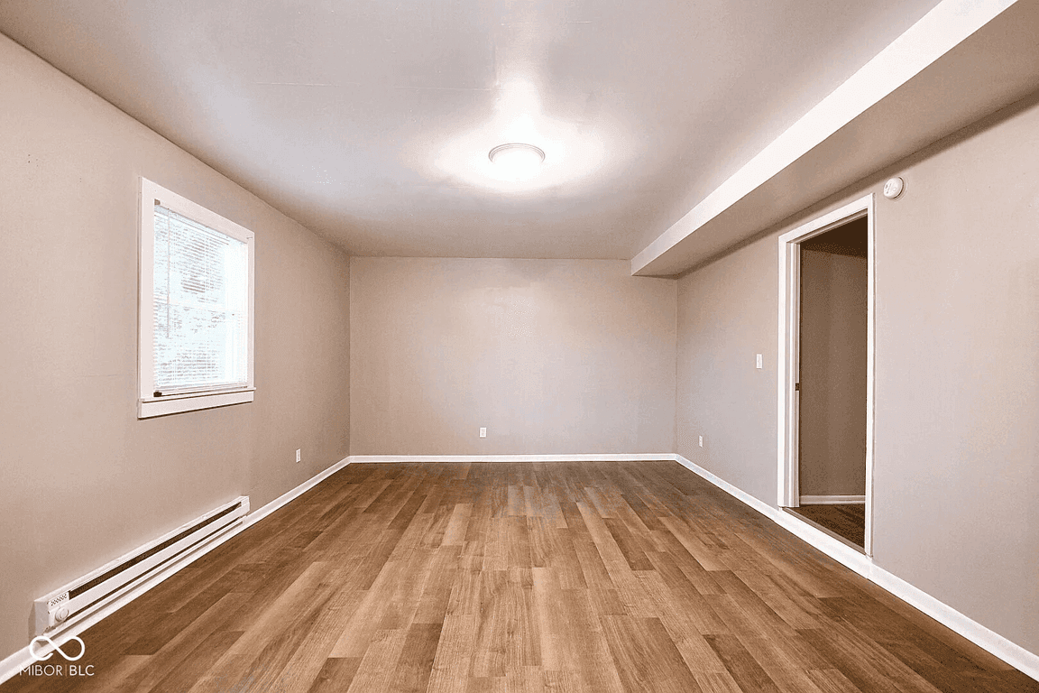 2943 Hillside Ave property photo 4