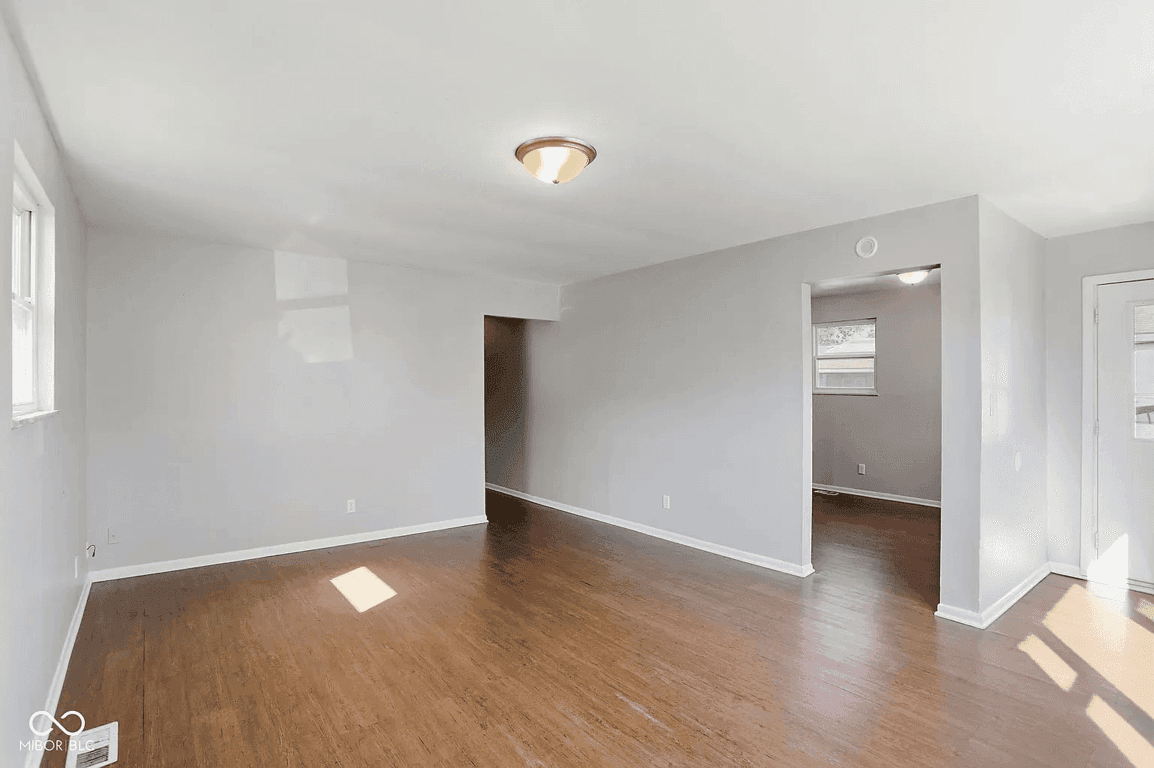 1414 Ingomar Street property photo 3