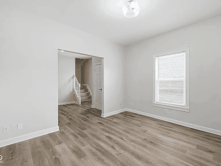 56-58 E Arizona St property photo 4