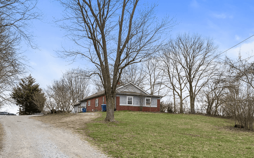 5713 Bluff Rd in Indianapolis