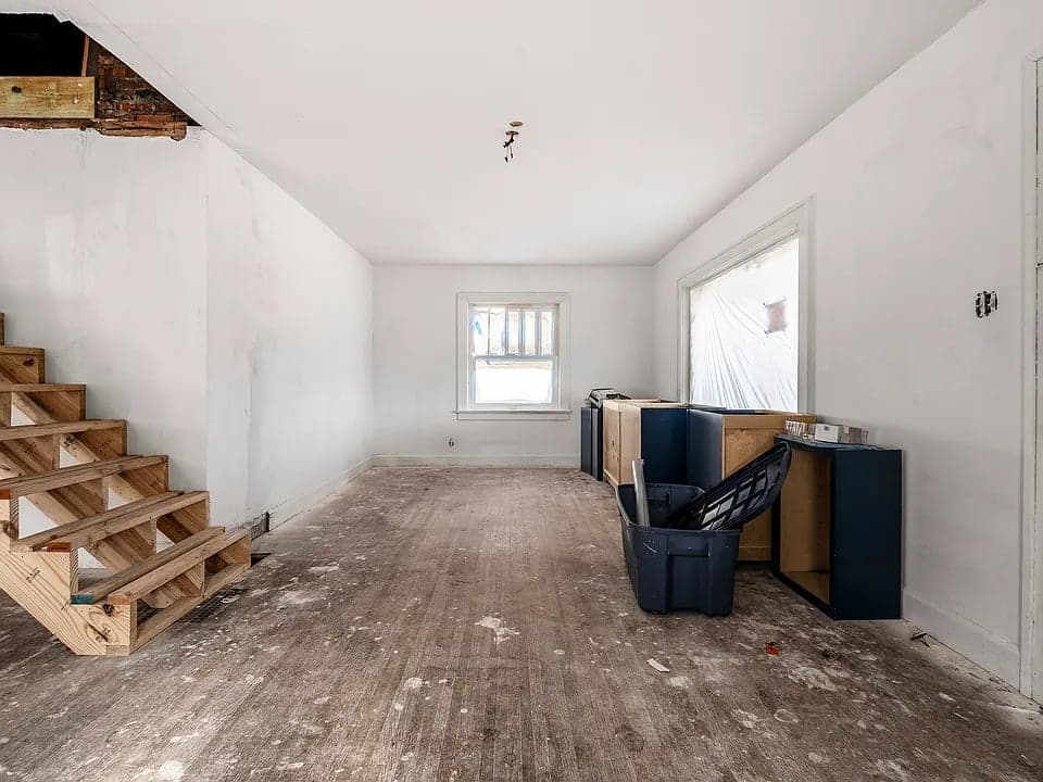 940 N Chester Ave property photo 4