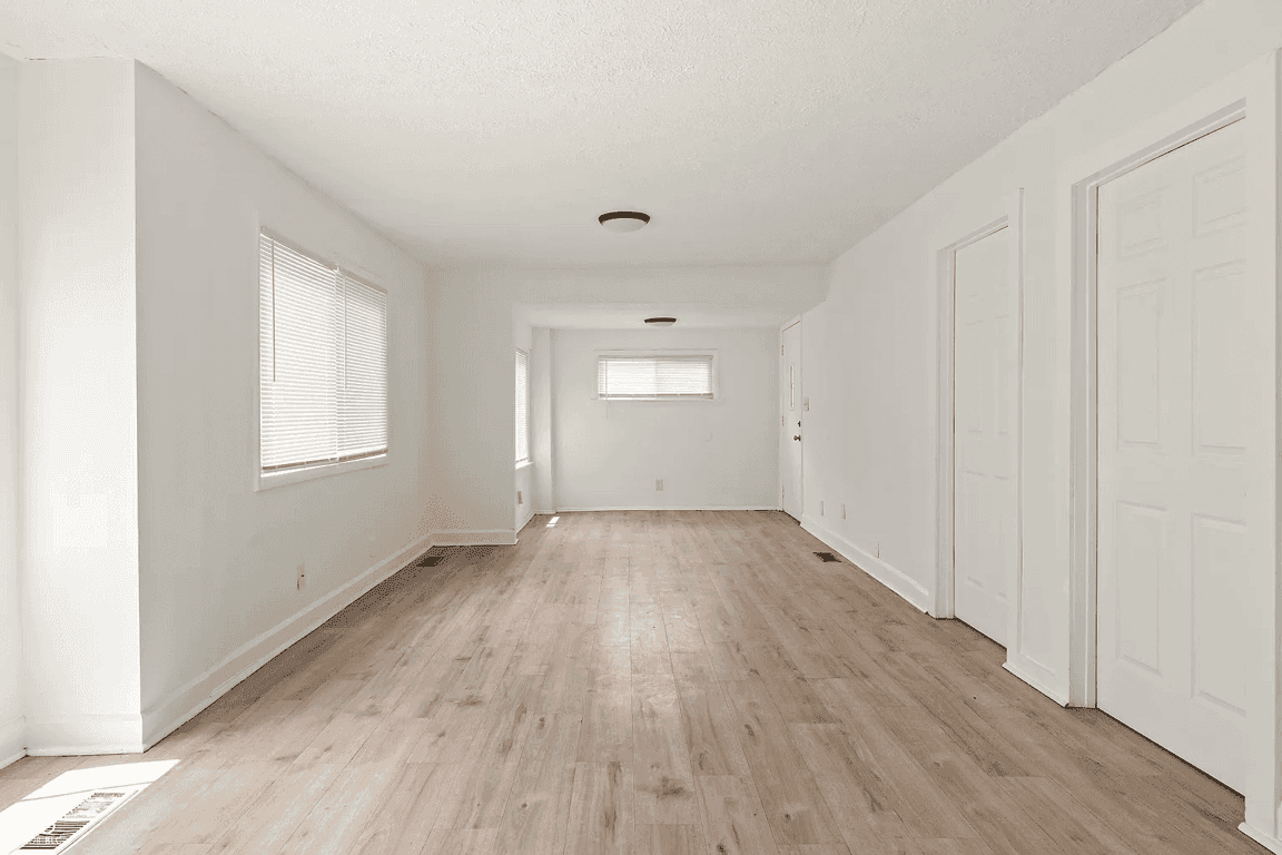 331 S Oakland Ave property photo 3