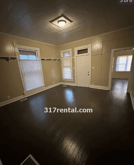 1537 S State Ave property photo 2