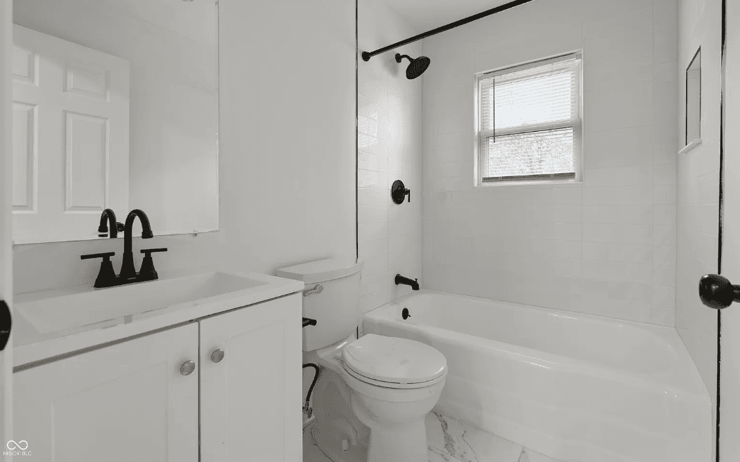 2344 N Leland Ave property photo 4