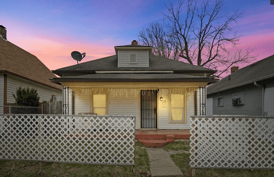 1045 N Pershing in Ave