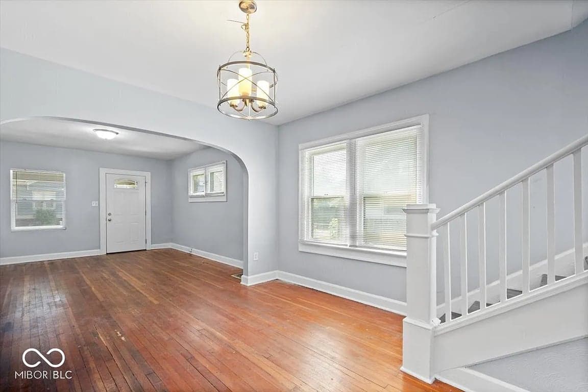 1036 Churchman Ave property photo 4