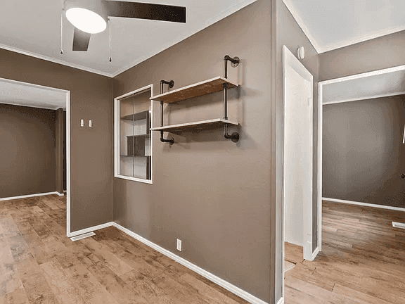 4342 N Olney St property photo 4