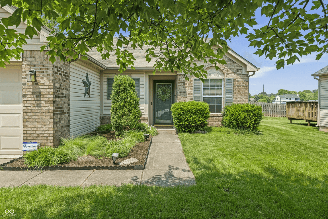 8526 Country Meadows Dr in Indianapolis