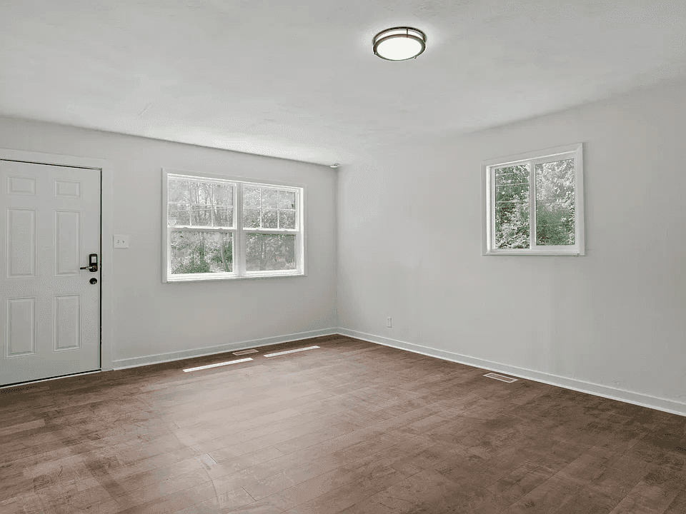 1948 Bloyd Ave property photo 3