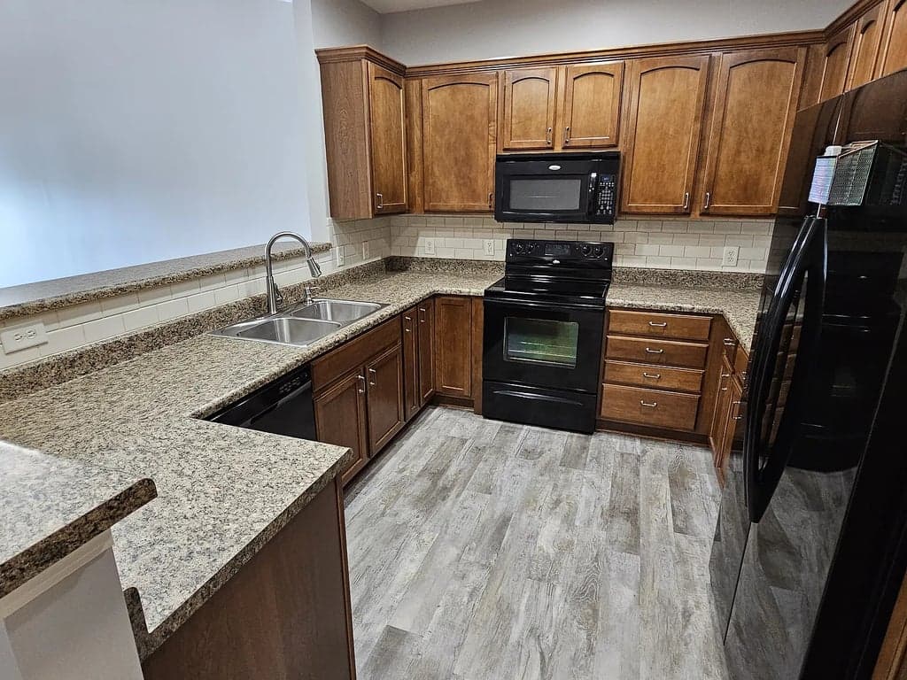 4322 Hamilton Way property photo 4
