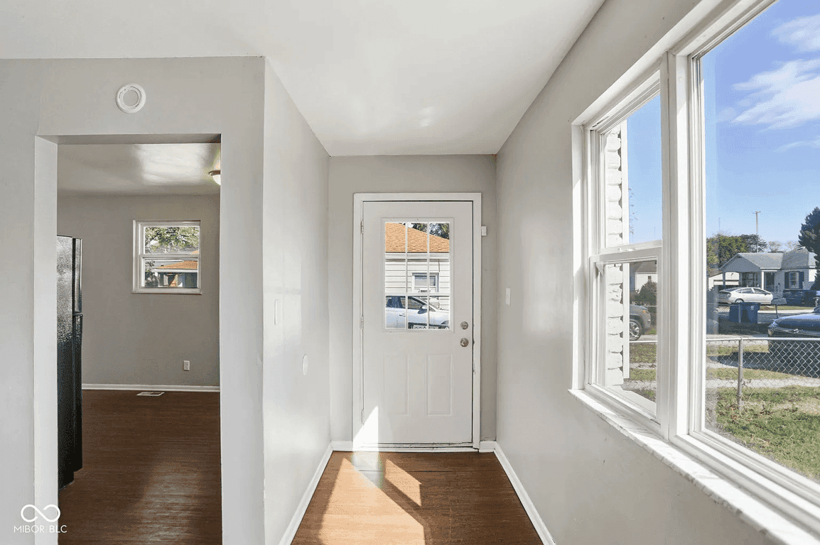 1414 Ingomar Street property photo 1