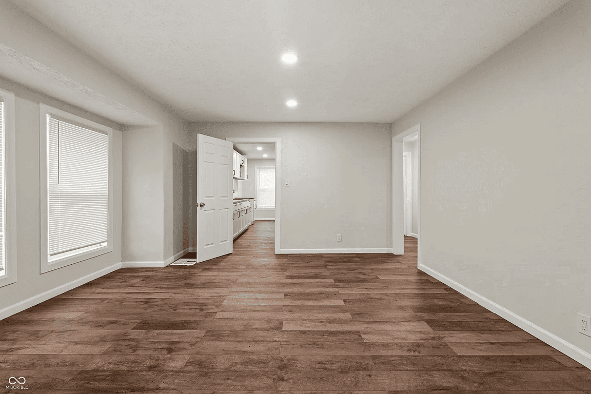 1260 Hiatt Street property photo 3