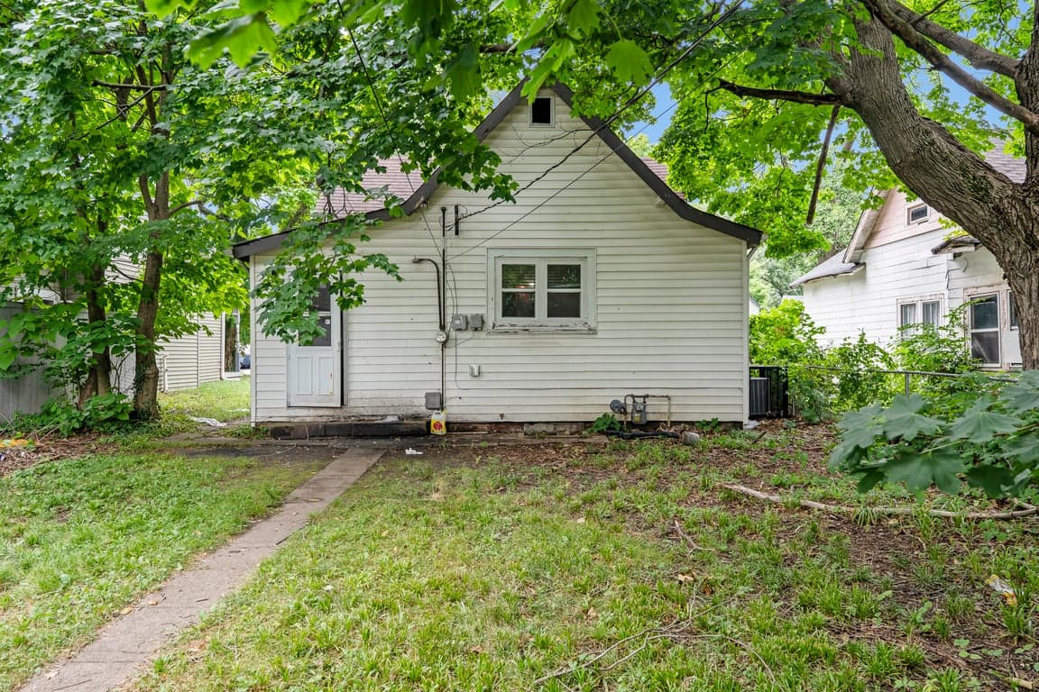 3445 Graceland Ave property photo 4