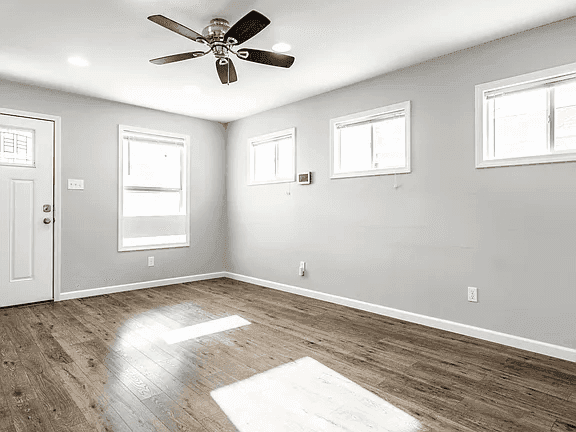 4418 Norwaldo Ave property photo 3