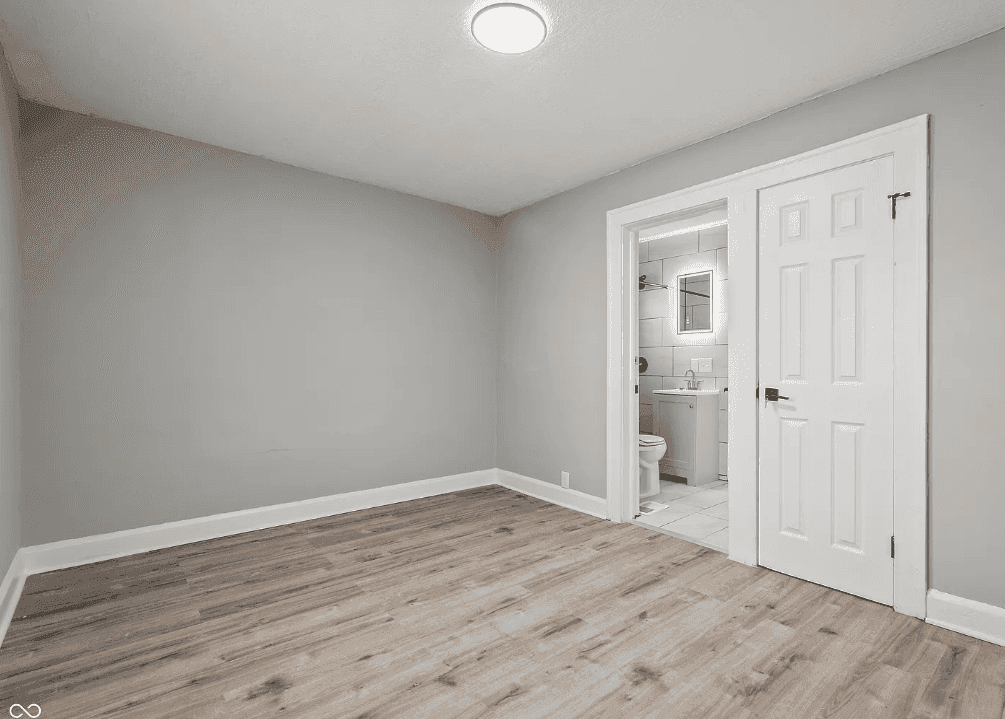 1825 Mansfield St property photo 3