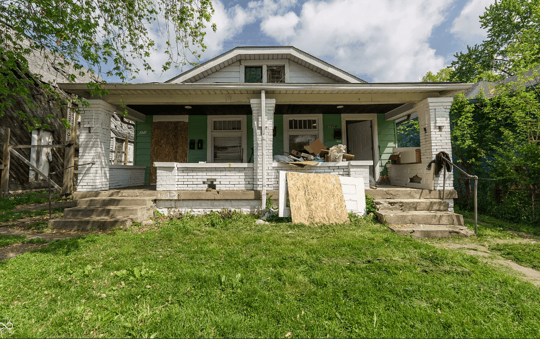 3716 E Market St property photo 1