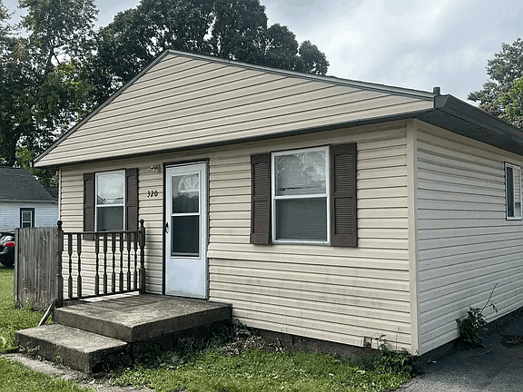 320 S Roena St property photo 1