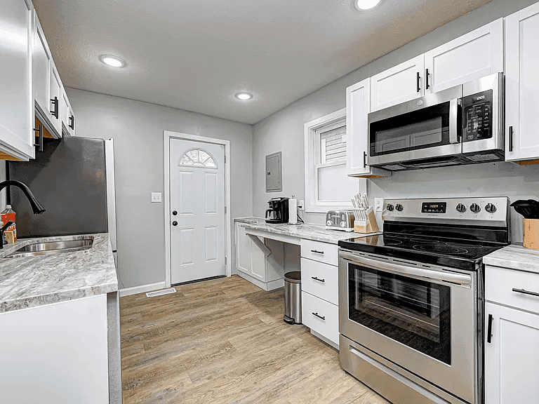 1119 S Randolph St property photo 4